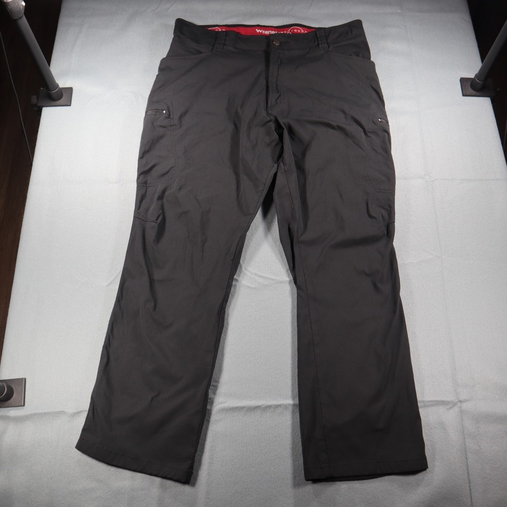 Wrangler Outdoor Series Cargo Pants Mens 38x30 Black Stretch Hiking Tech NW780BL